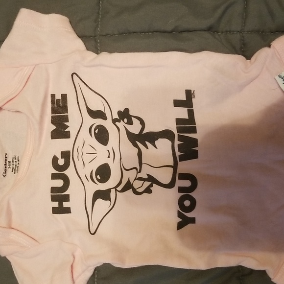 Disney Star Wars Bundle of 3 infant outfits - Picture 3 of 8